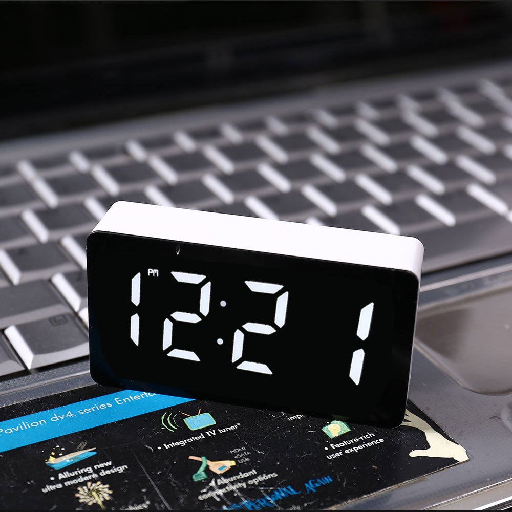 LED Electronic Watch Mirror Al - Smart Home Utilities recensie en prijs